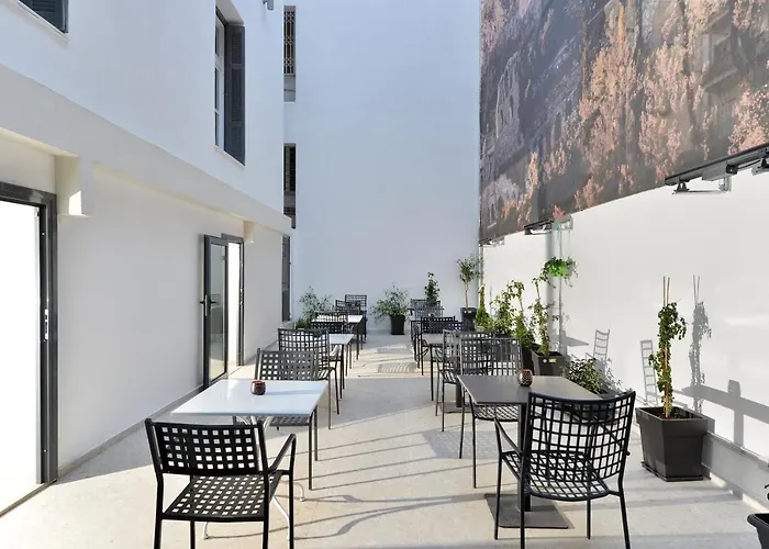 1900 Athenian House