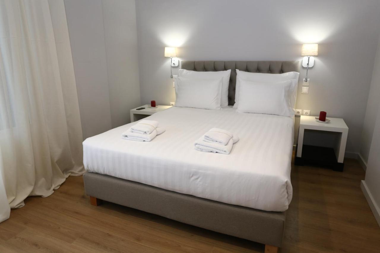 1900 Athenian House Otel *