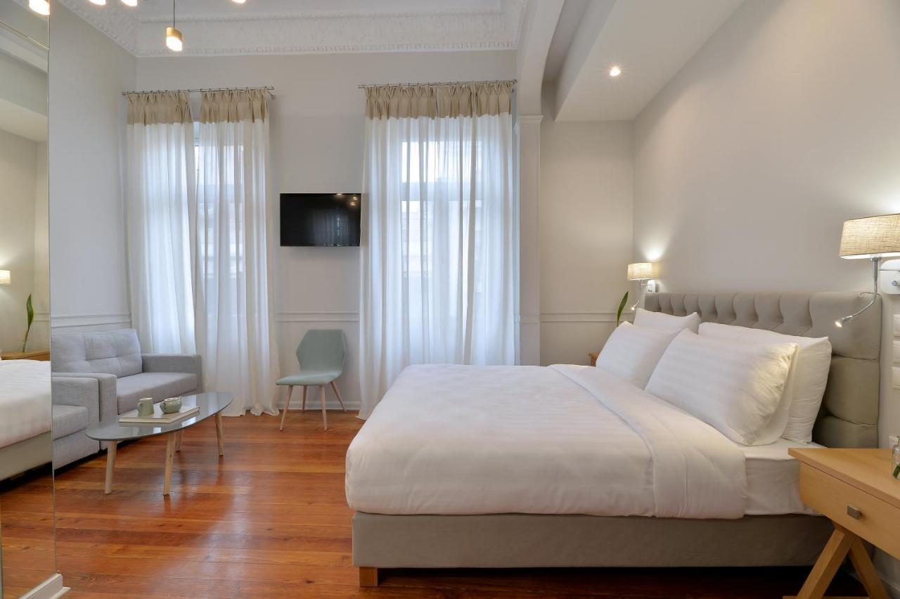 1900 Athenian House
